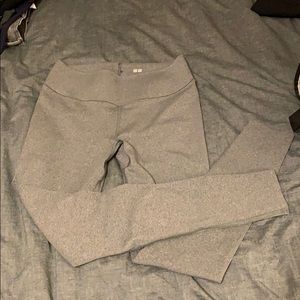 Uniqlo Airism workout leggings